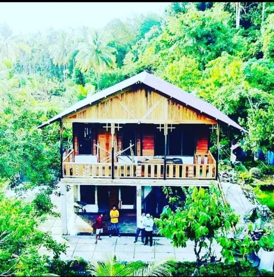 Air Manis Secret Surfcamp Apartamento Taluk Batung Exterior foto