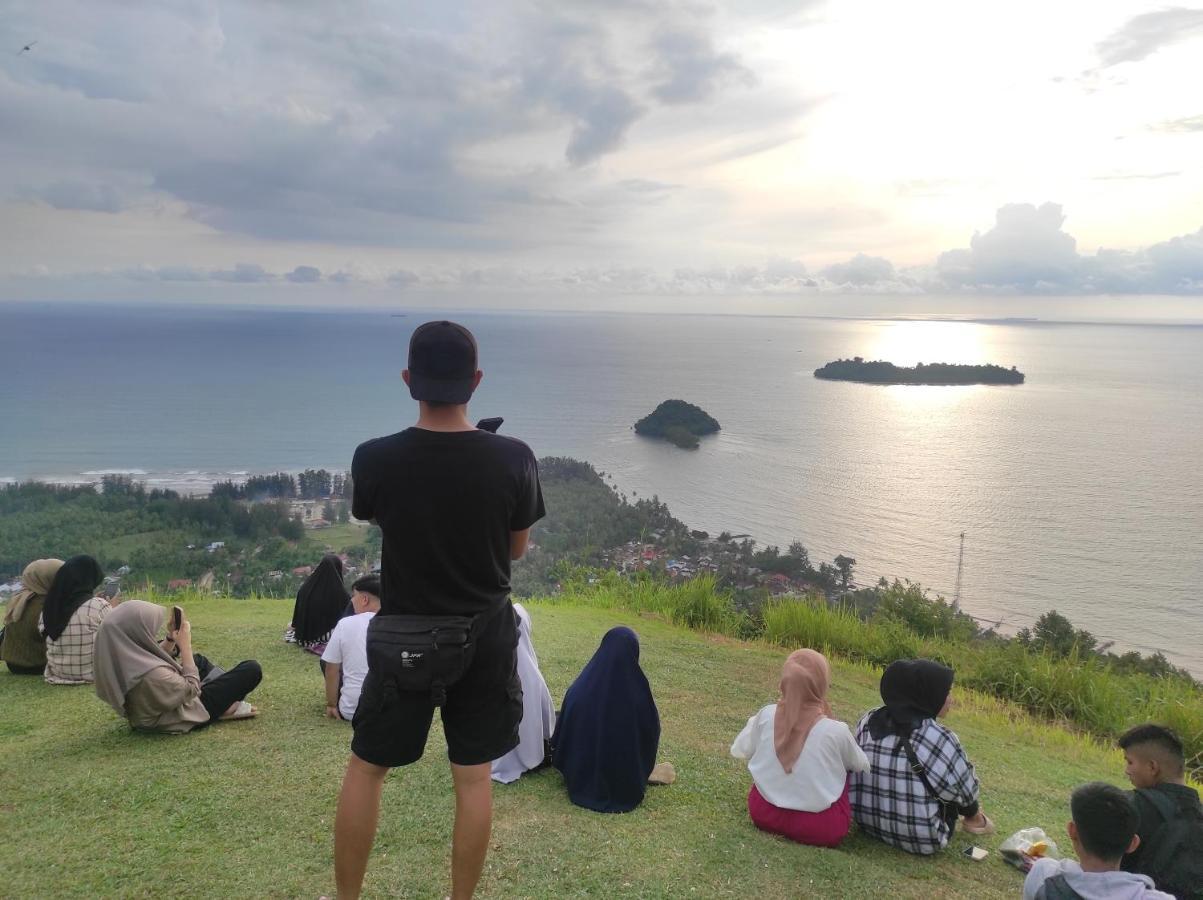 Air Manis Secret Surfcamp Apartamento Taluk Batung Exterior foto