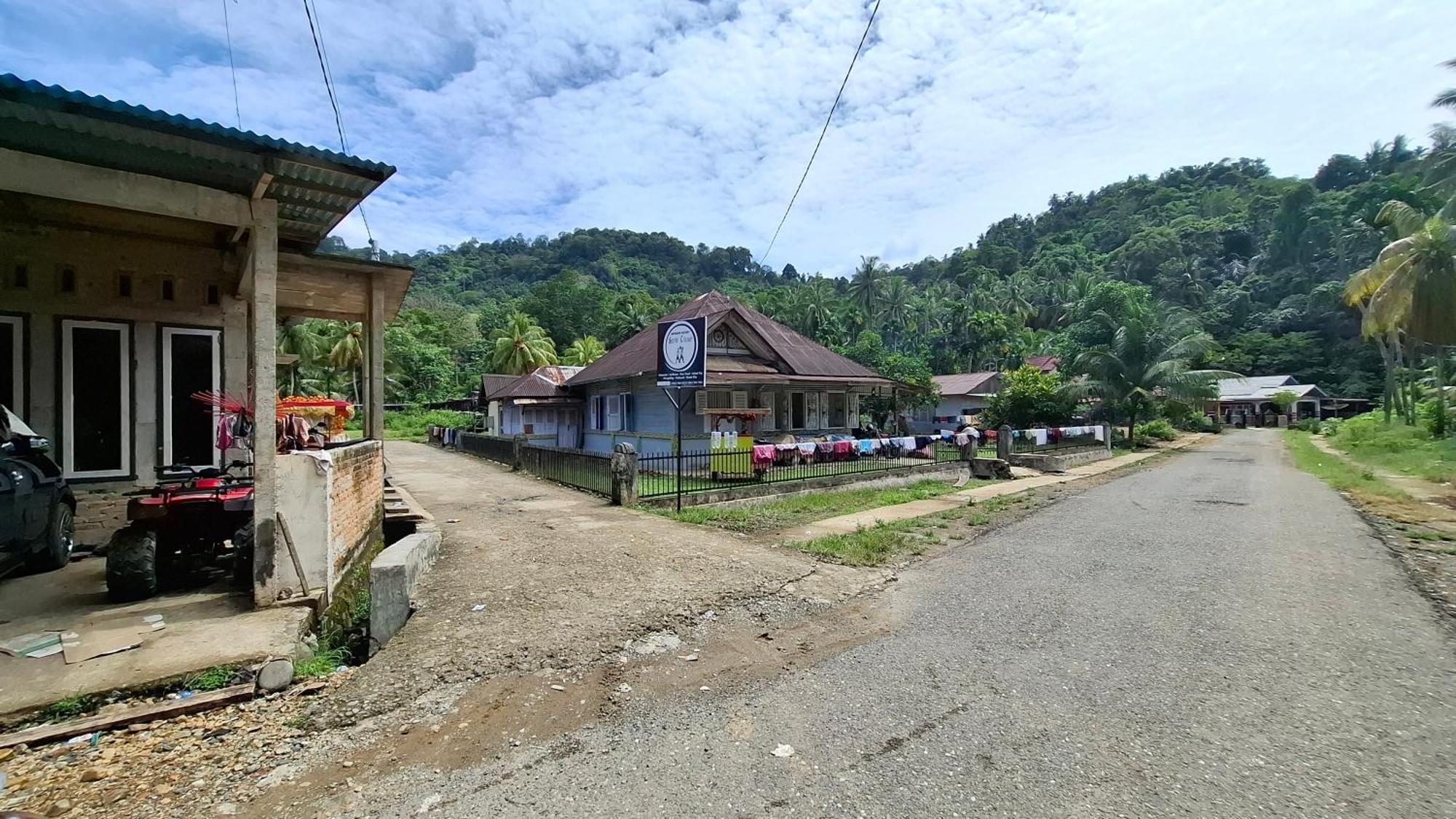 Air Manis Secret Surfcamp Apartamento Taluk Batung Exterior foto