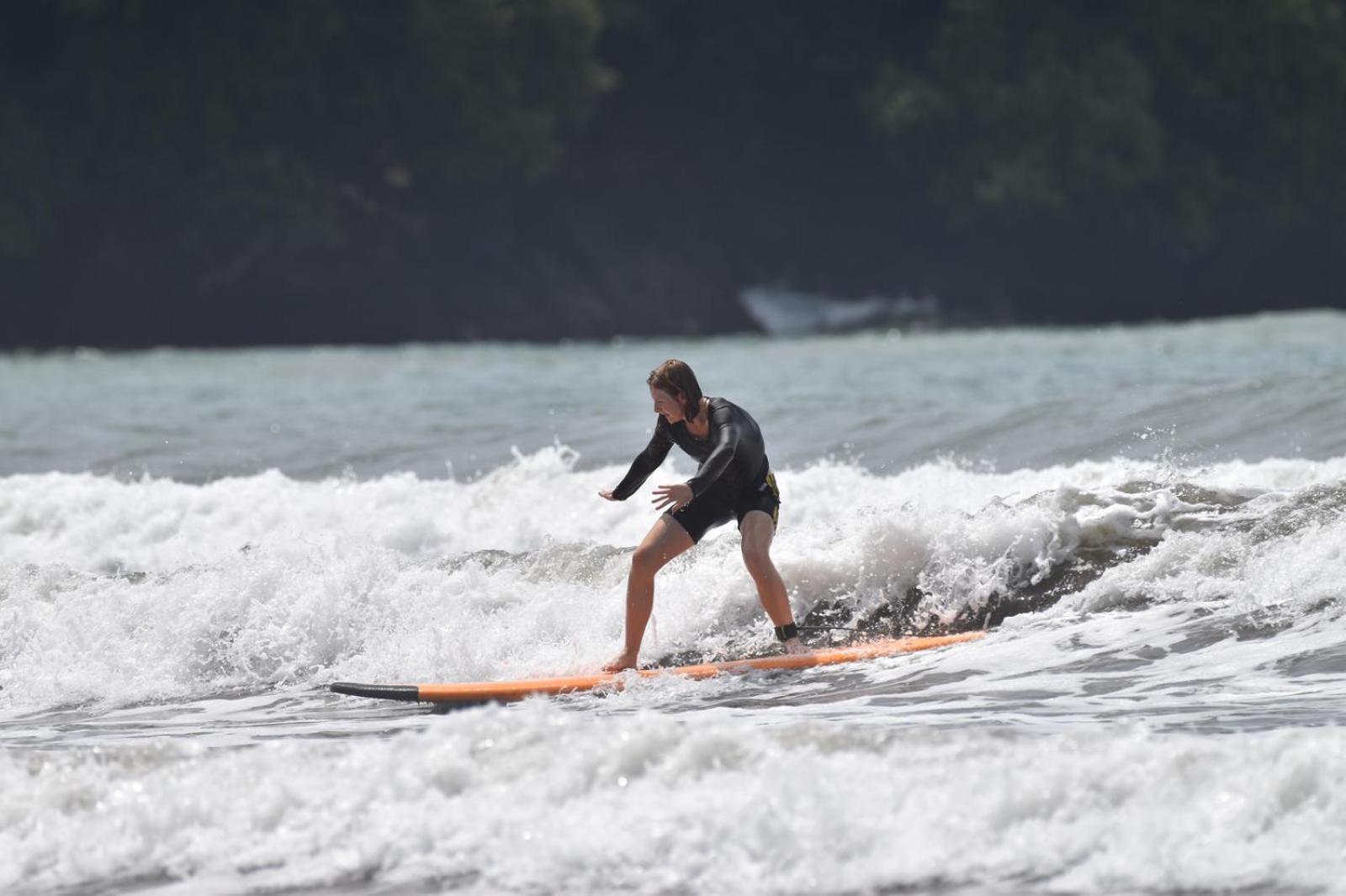 Air Manis Secret Surfcamp Apartamento Taluk Batung Exterior foto