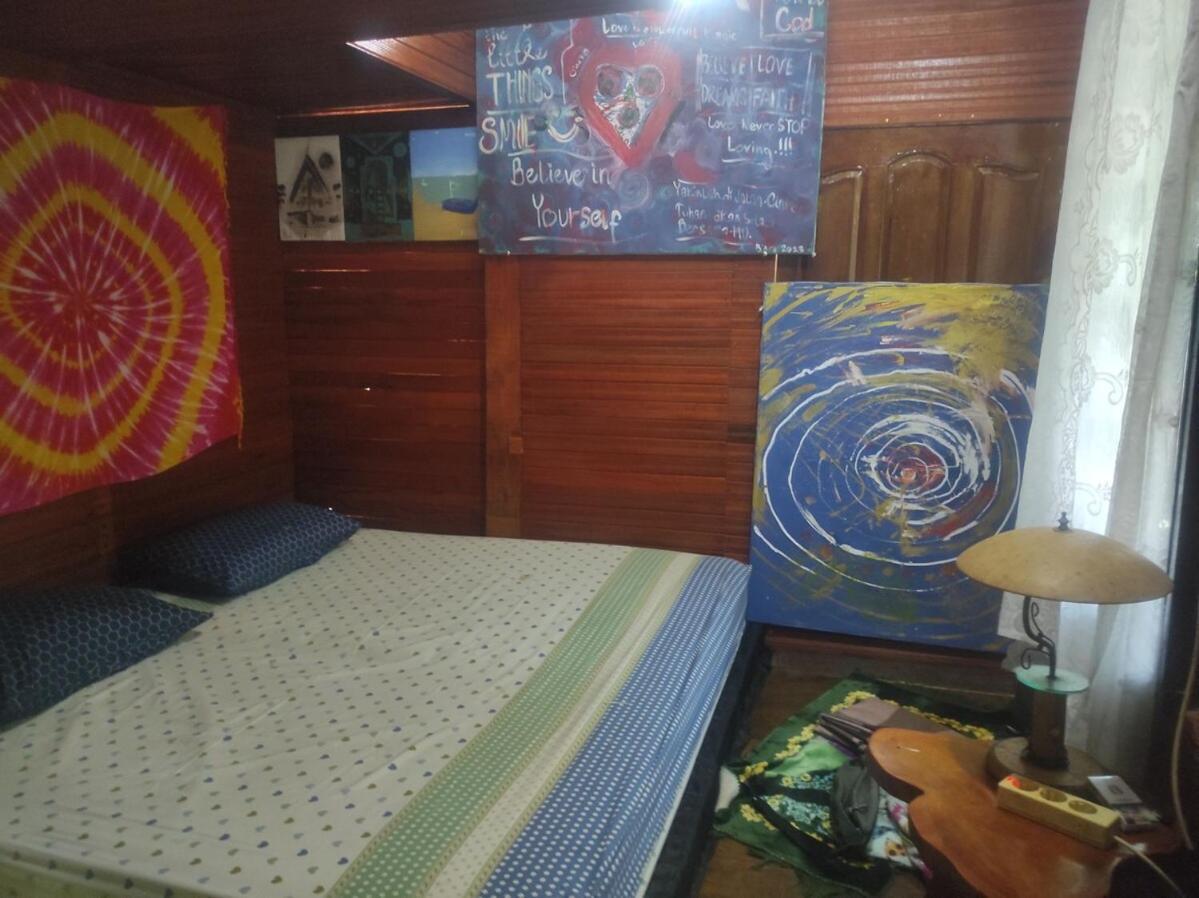 Air Manis Secret Surfcamp Apartamento Taluk Batung Exterior foto