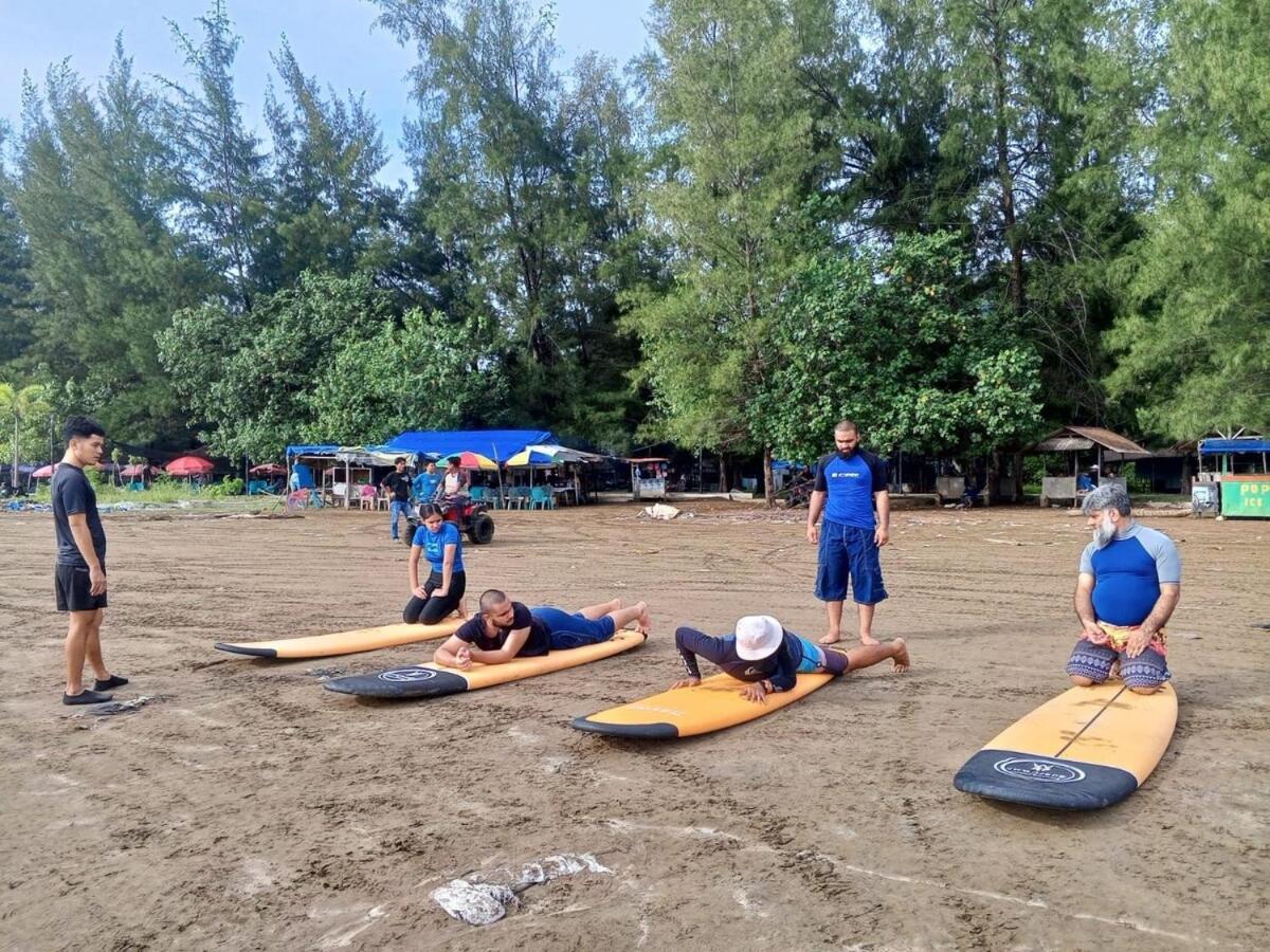Air Manis Secret Surfcamp Apartamento Taluk Batung Exterior foto
