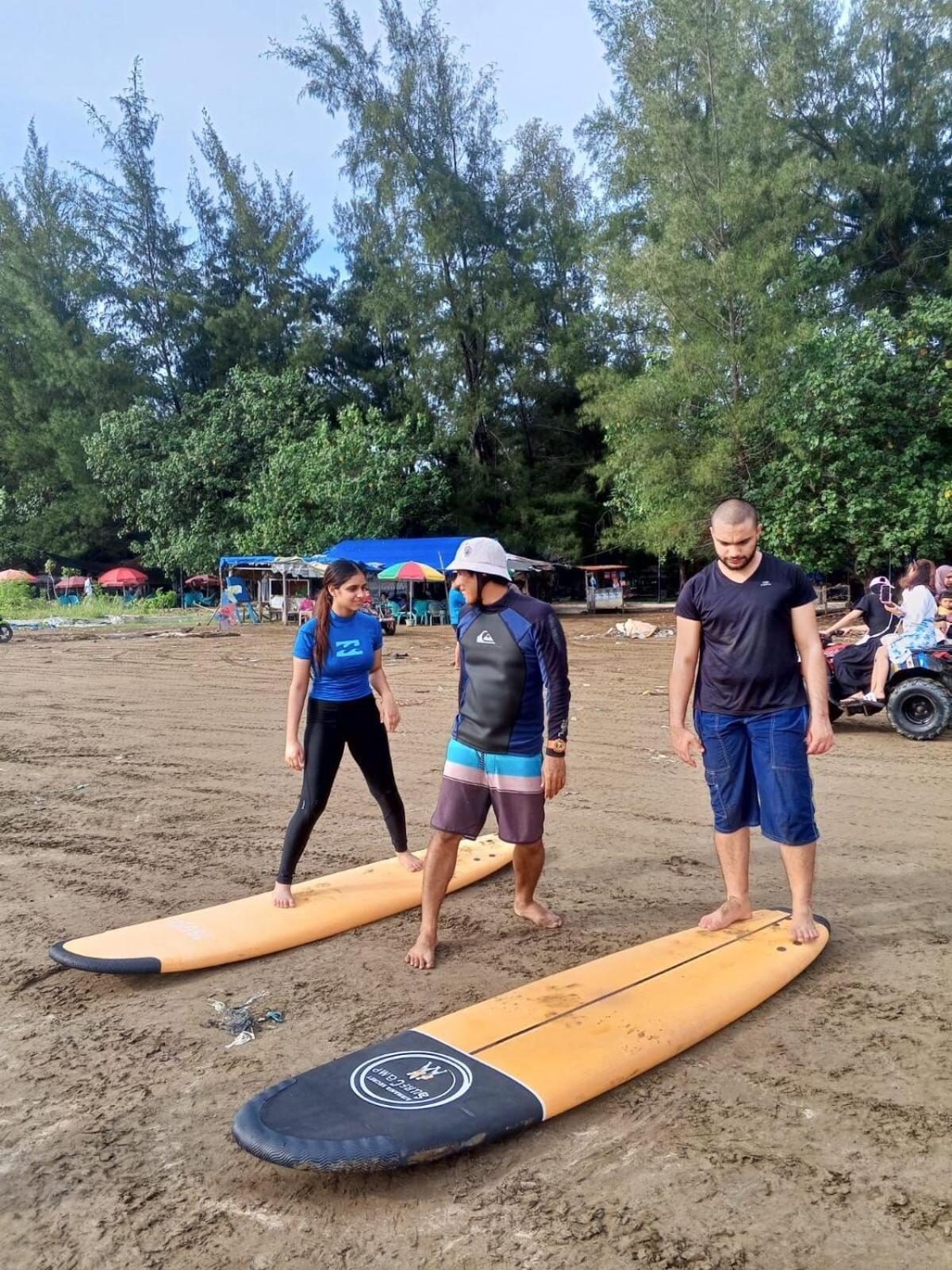 Air Manis Secret Surfcamp Apartamento Taluk Batung Exterior foto
