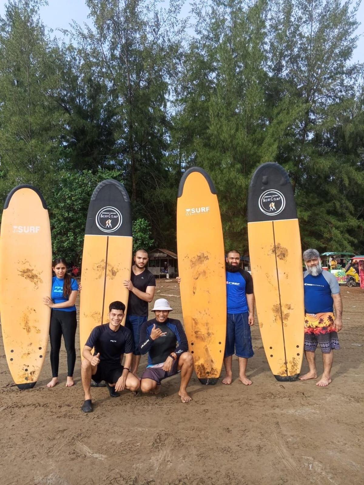 Air Manis Secret Surfcamp Apartamento Taluk Batung Exterior foto