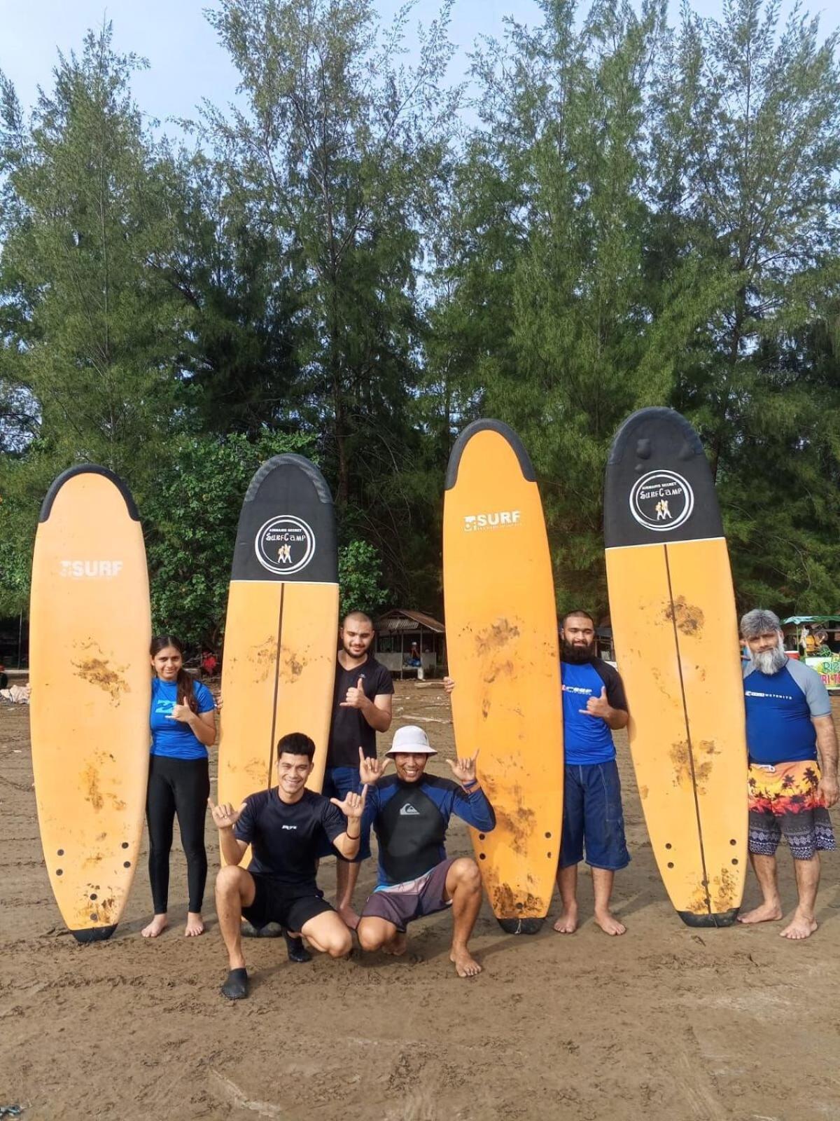 Air Manis Secret Surfcamp Apartamento Taluk Batung Exterior foto